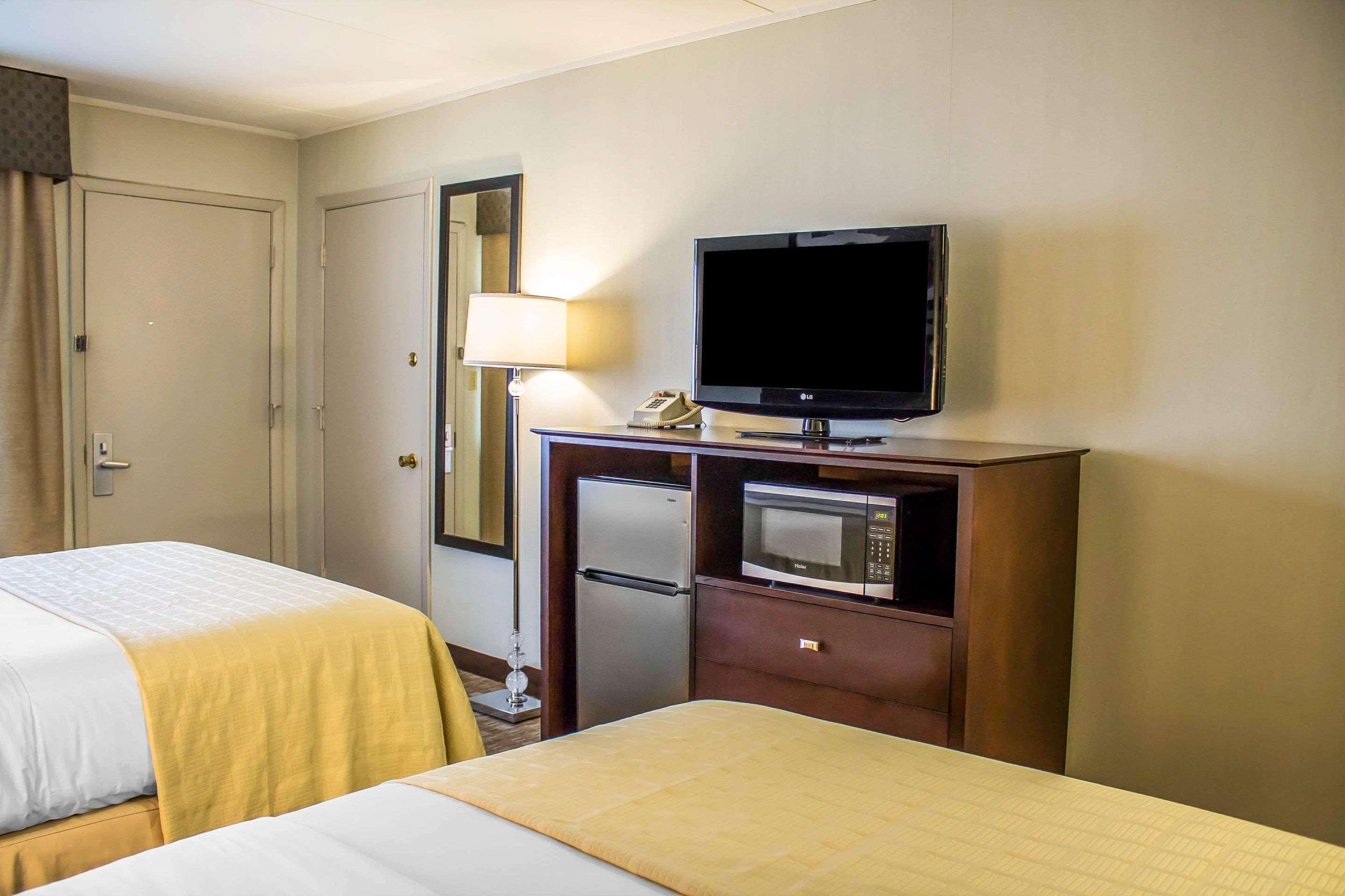 קיימברידג' Quality Inn מראה חיצוני תמונה