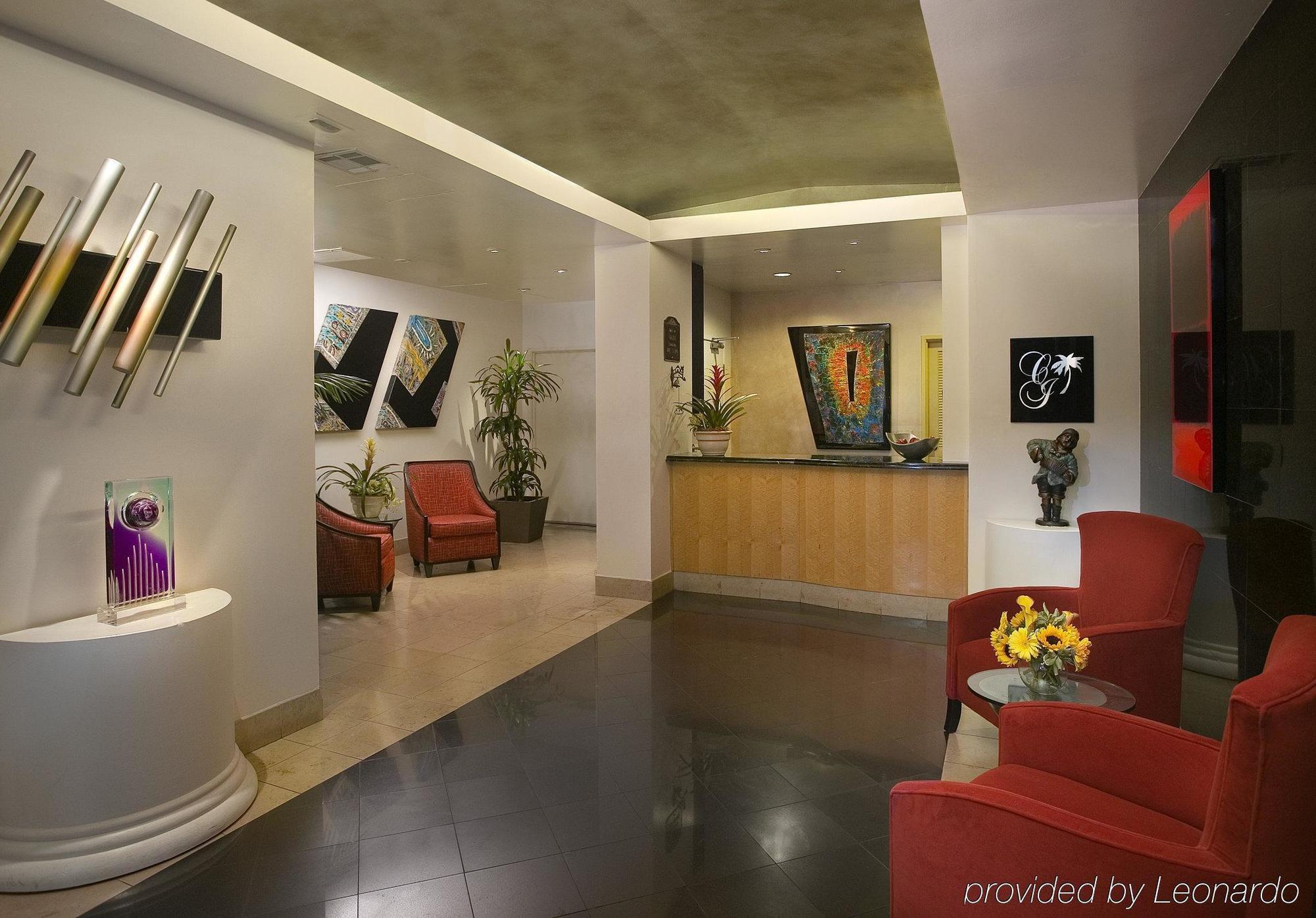 קיימברידג' Quality Inn מראה פנימי תמונה