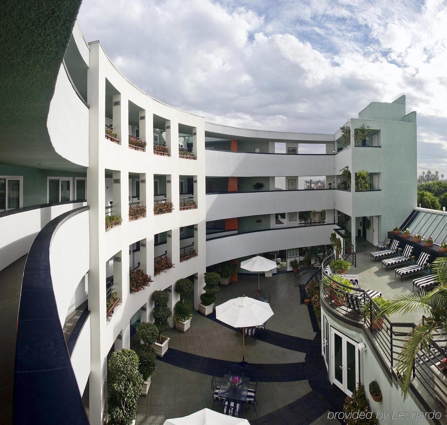 קיימברידג' Quality Inn מראה חיצוני תמונה